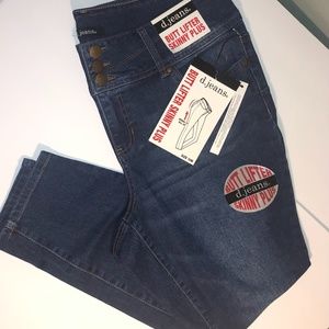NWT Women’s plus size jeans